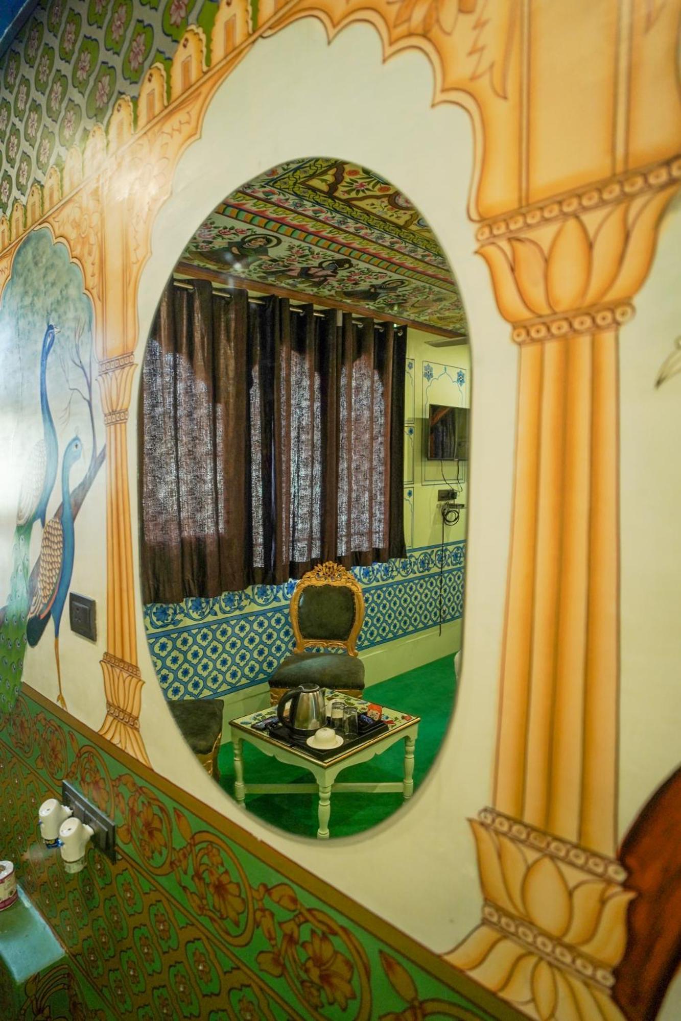 אודייפור Island Tower Guest House מראה חיצוני תמונה