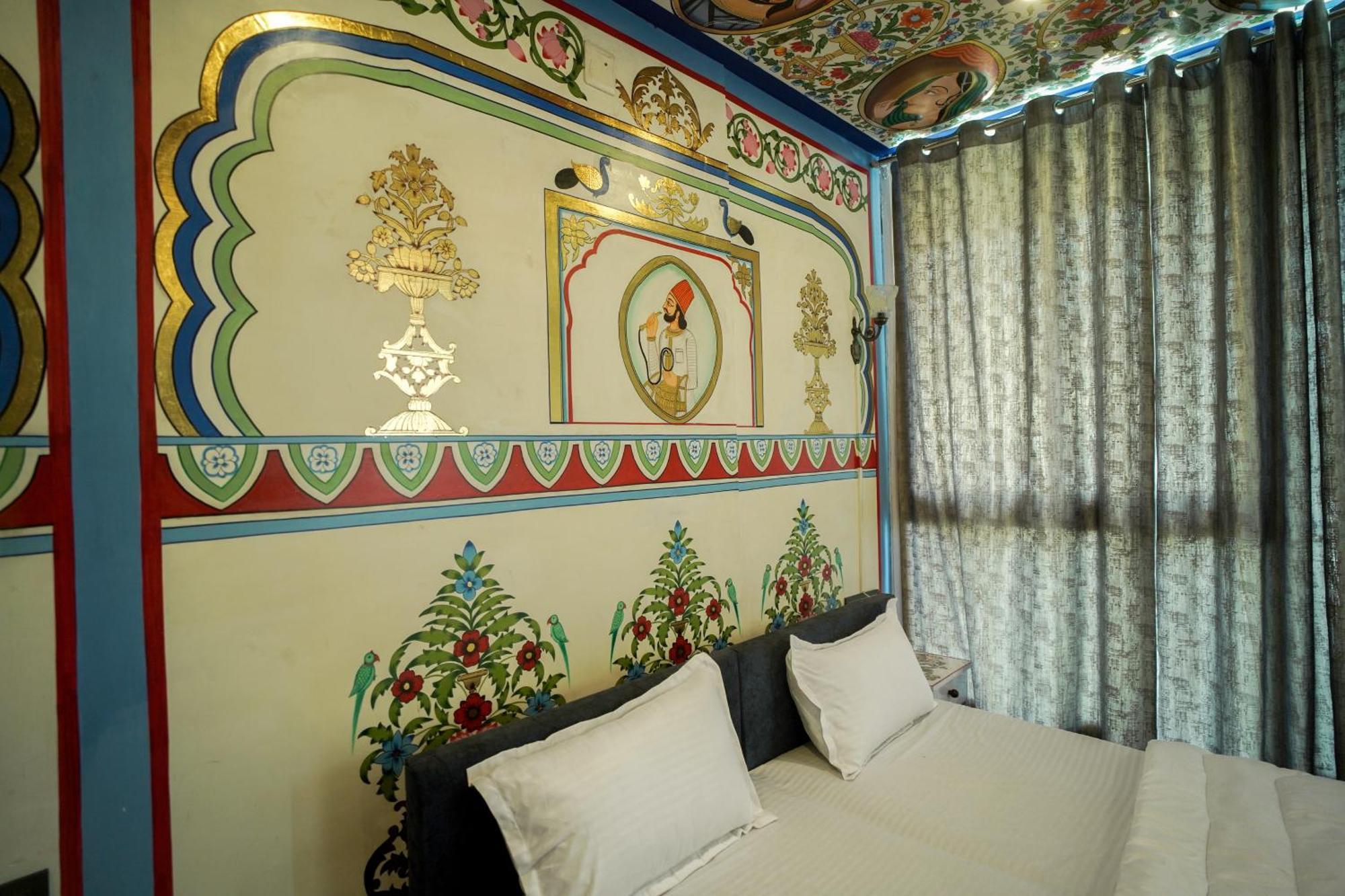 אודייפור Island Tower Guest House מראה חיצוני תמונה
